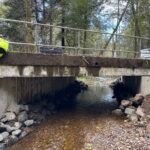 Upper bridge